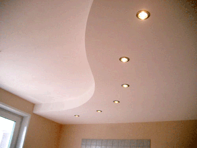 Подвесные потолки на кухне плита